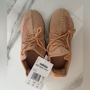 Adidas Yeezy Boost 350 V2 clay kids size 13
